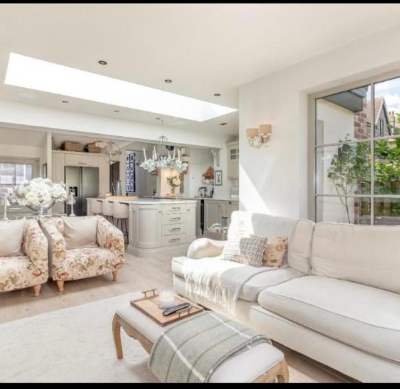 Private Apartment - 3 Bedrooms ฮาร์โรเกต ภายนอก รูปภาพ